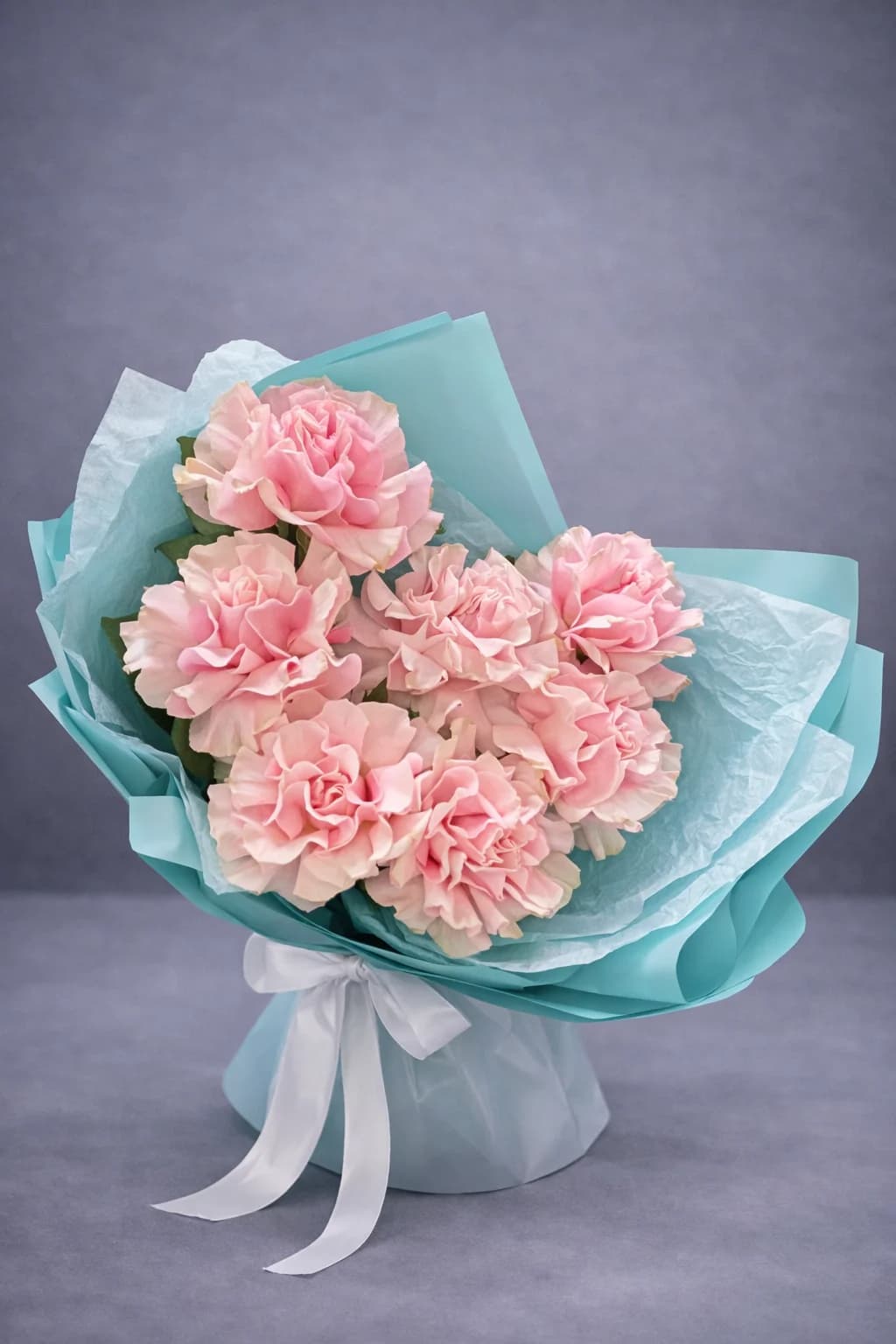 Персиковые французские розы